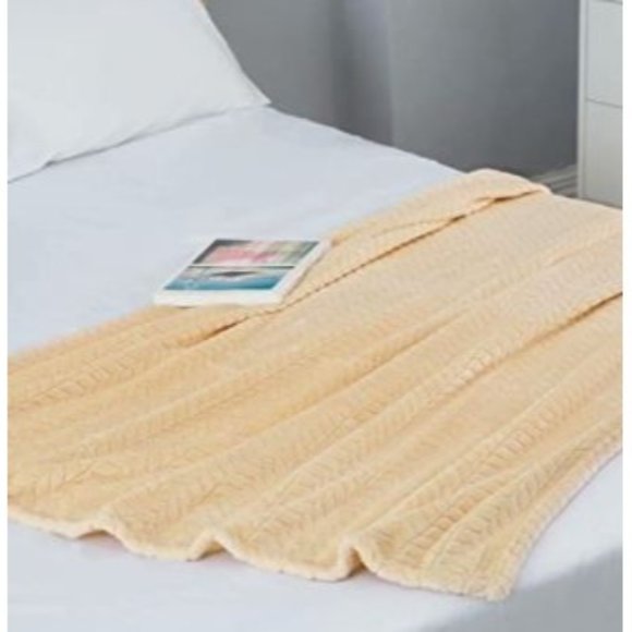 NEW Cozy Soft BEIGE TAN Fleece Throw Blankets, Warm Plush Large Plush - Picture 4 of 5